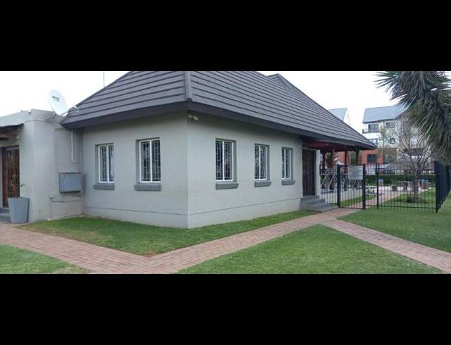 3 BEDROOM PROPERTY TO RENT IN GREENSTONE HILL